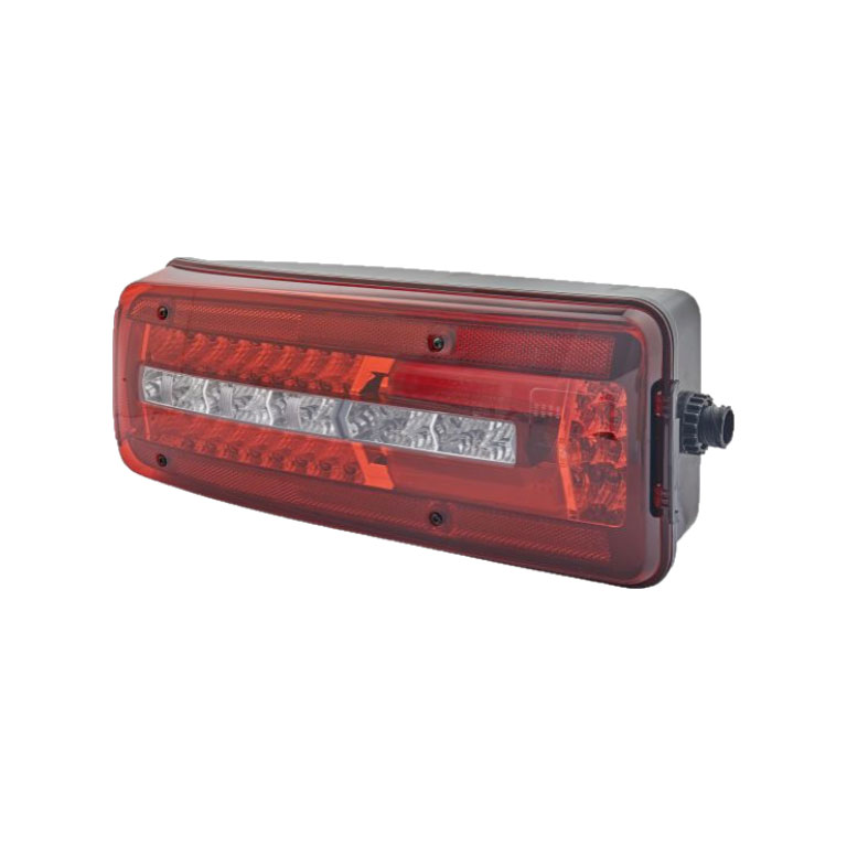 FARO POSTERIORE DX CON CICALINO